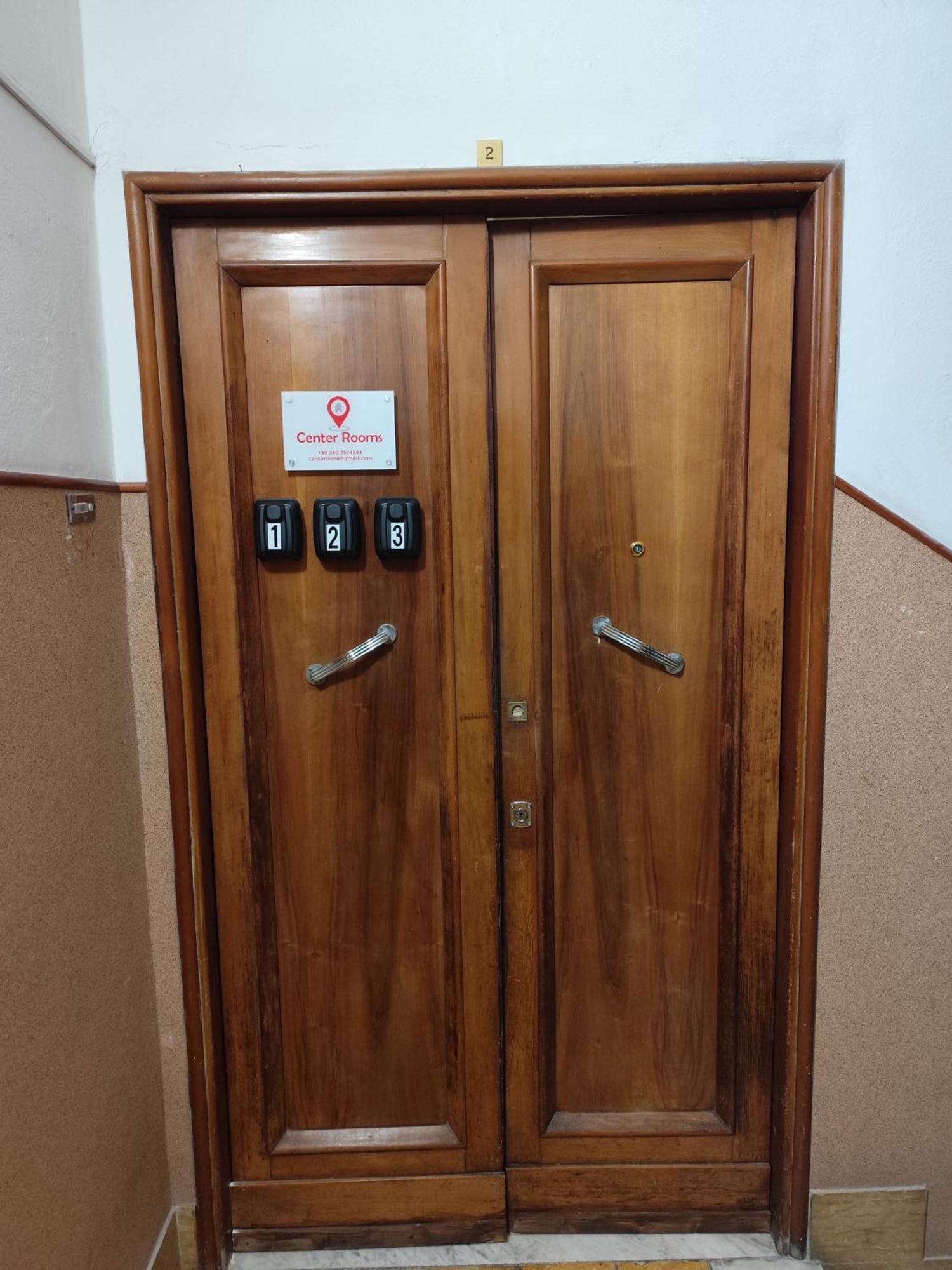 Center Rooms La Spezia Ngoại thất bức ảnh