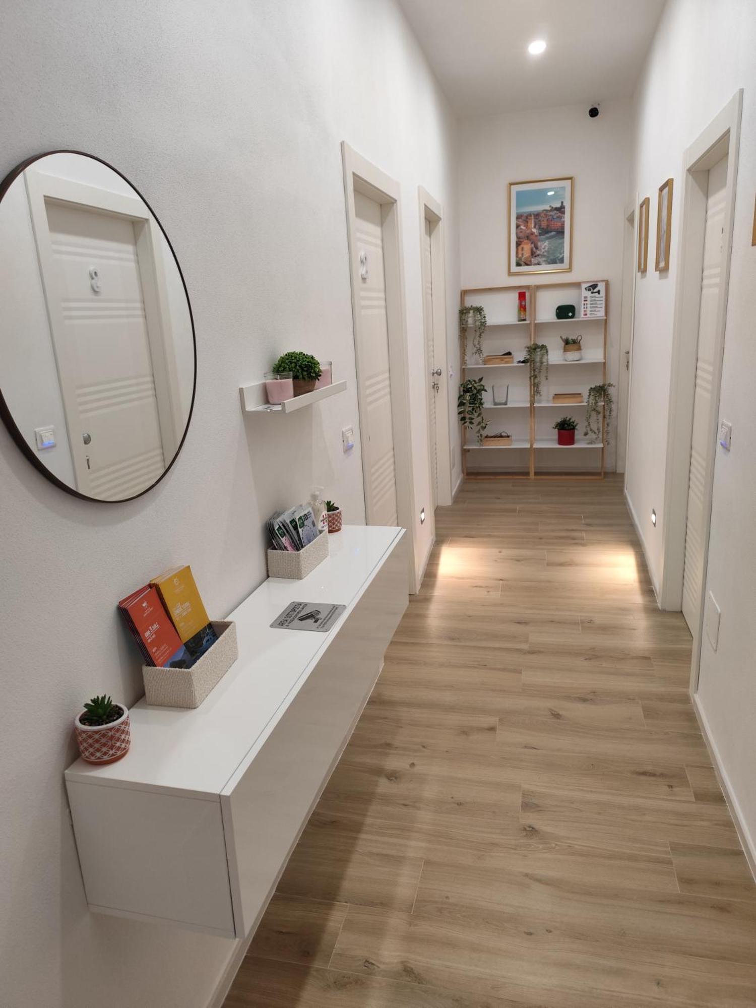 Center Rooms La Spezia Ngoại thất bức ảnh