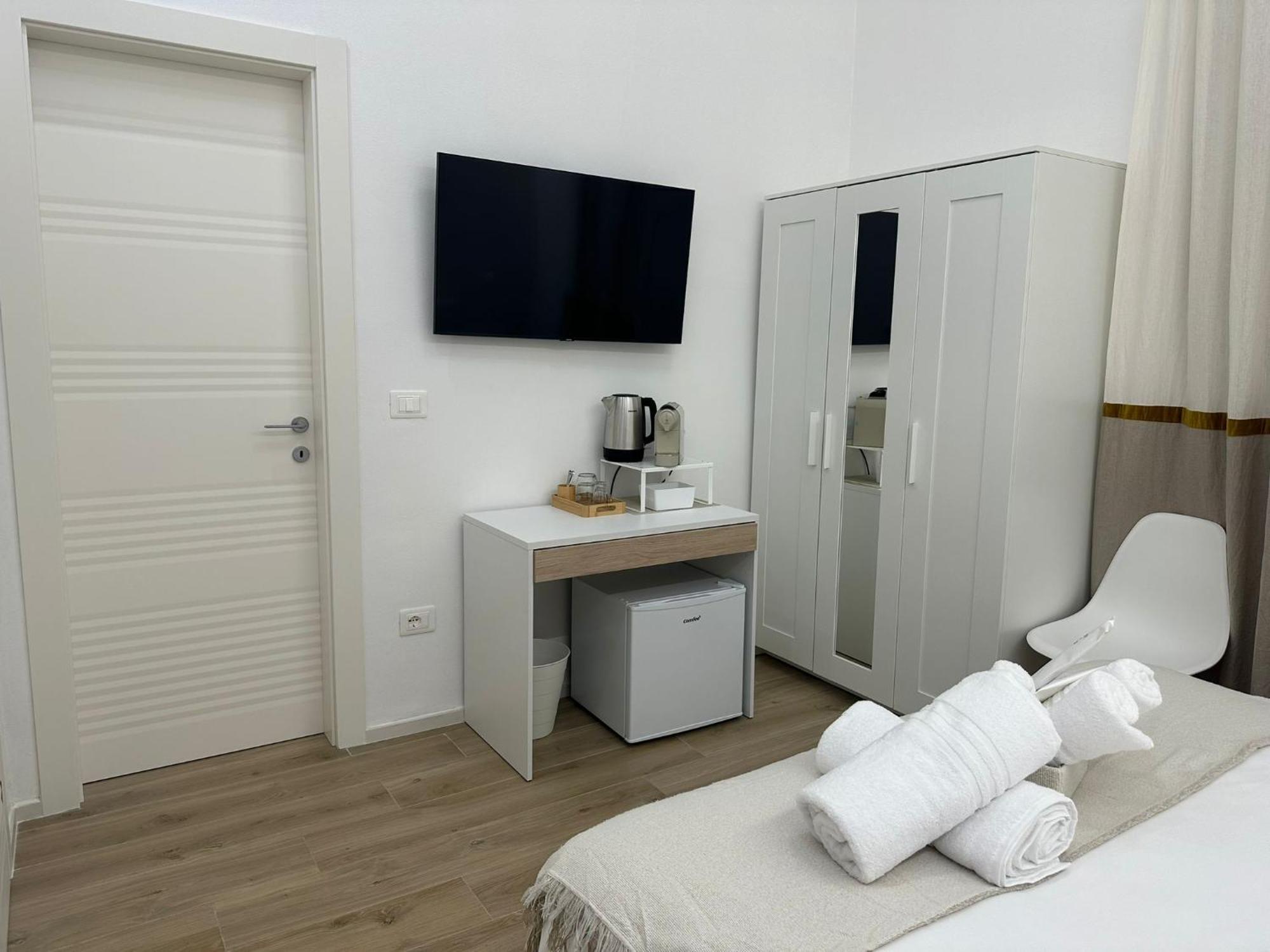 Center Rooms La Spezia Ngoại thất bức ảnh