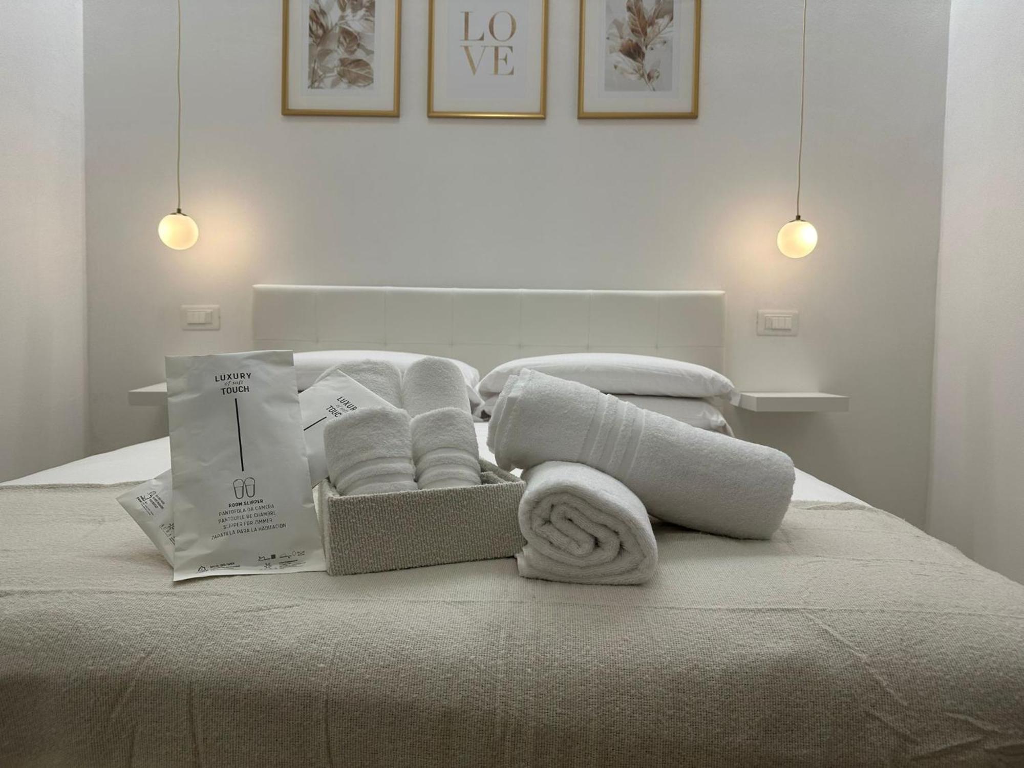 Center Rooms La Spezia Ngoại thất bức ảnh