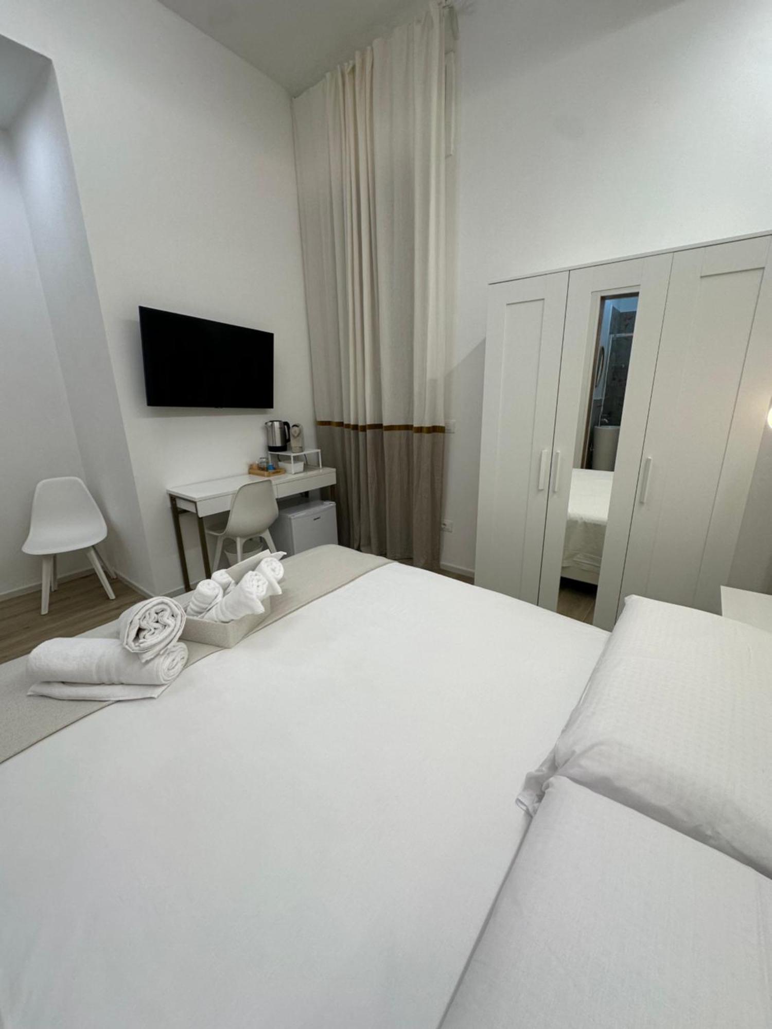 Center Rooms La Spezia Ngoại thất bức ảnh